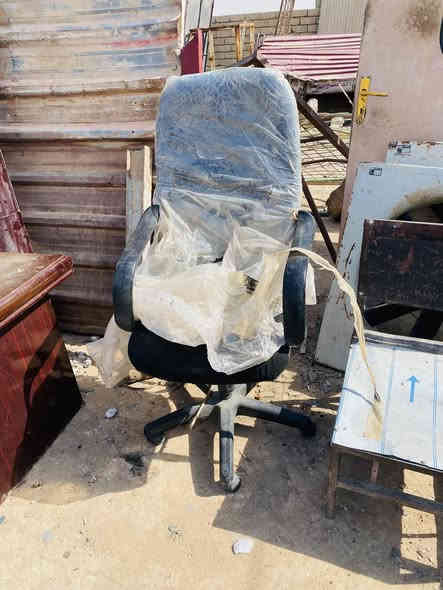 السلام عليكم غراض للبيع كراسي وبواري وجميع الغراض المستخدمه المكان صلاح الدين الشرقاط في ساحة شكرأ للأتصال ***********
