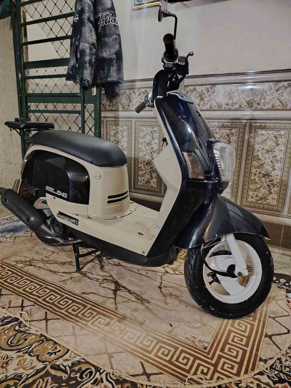 السلام عليكم بوليس كارتون البيع 2008 دراجه سلف هندر بكل وقت كلشي شغال معدل شلعه تخبل كفر بلادي سمائي وتجاري اسود وداخل اسود بلادي كريمي تجاري وبيه كاسحه وتجوه حيل نضيفه بيه دواخل ثنين كفرات ثنين مكاني ميسان علي الشرقي اذا من مركز مدينه تكدر ترجع بيه لهلك  الدراجه وراق كامله شراي اتصل وبخدمتك السعر مليون الرقم ***********
