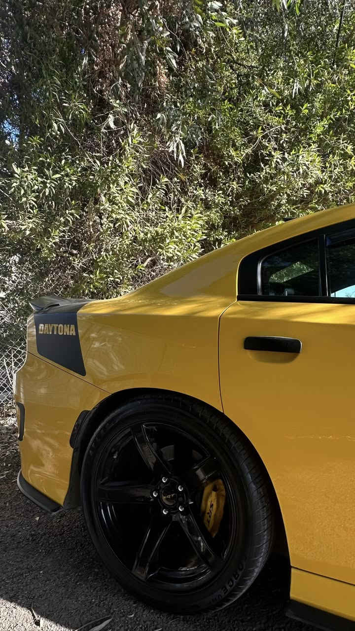 السلام عليكم ..
جارجر دايتونا
موديل ٢٠١٧
محرك٥٧٠٠
المواصفات 1/1 شنو بالك بيه
رادار امامي
رادار جانبي
مري قلاب +تعتيم
فتحة سقف
حساس خلفي
شاشه كار بلي
شفتات ستيرن 
سستم صوت الباين +دمام بلجنطة بلاد
كشنات  حضن خزن ميموري
تدفئه تبريد كشنات
سوبر تراك باك
ستيرن كهرباك 
داخل كنتارا وجلد 
ويل كب نجمه
كت اضافات خارجية كامل
كزوز موبار وعليه بوابات كتم وعليه كت اوف
قماره اسود بلاد + ستيكرات دايتونا
لايت متغير +عدسات Q5
ماشيه 84 ميل 
ادامه كامله علسياره من بلكات وفيت بم وباتري وتبريد
وصدر +برمجه 
رقم  بغداد انكليزي 
السياره قطعه وحدة صبغ بدون ايرباك 
السعر 215$
وصور الحادث موجودة
***********
مكان السياره بغداد نفق الشرطة
