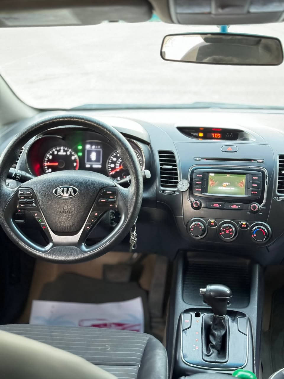 السلام عليكم
🅾️Kia forte
2018
حادث سطحي 
خمس قطع  توحيد لون 
محرك دوش 2000
لاتنقيص ولاتبخير 
تحكمات ستيرن جهتين
ثلاث انظمة قيادة 
Eco
Normal
Sport
ويل حجم جبير مبدل ب200$
صدر جديد
ماشية 165 ميل
رقم صلاح الدين جديد 26
 باسمي تحويل ثاني يوم
السعر 
95$ 
وبيها مجال 
الضلوعية الجبور
***********
