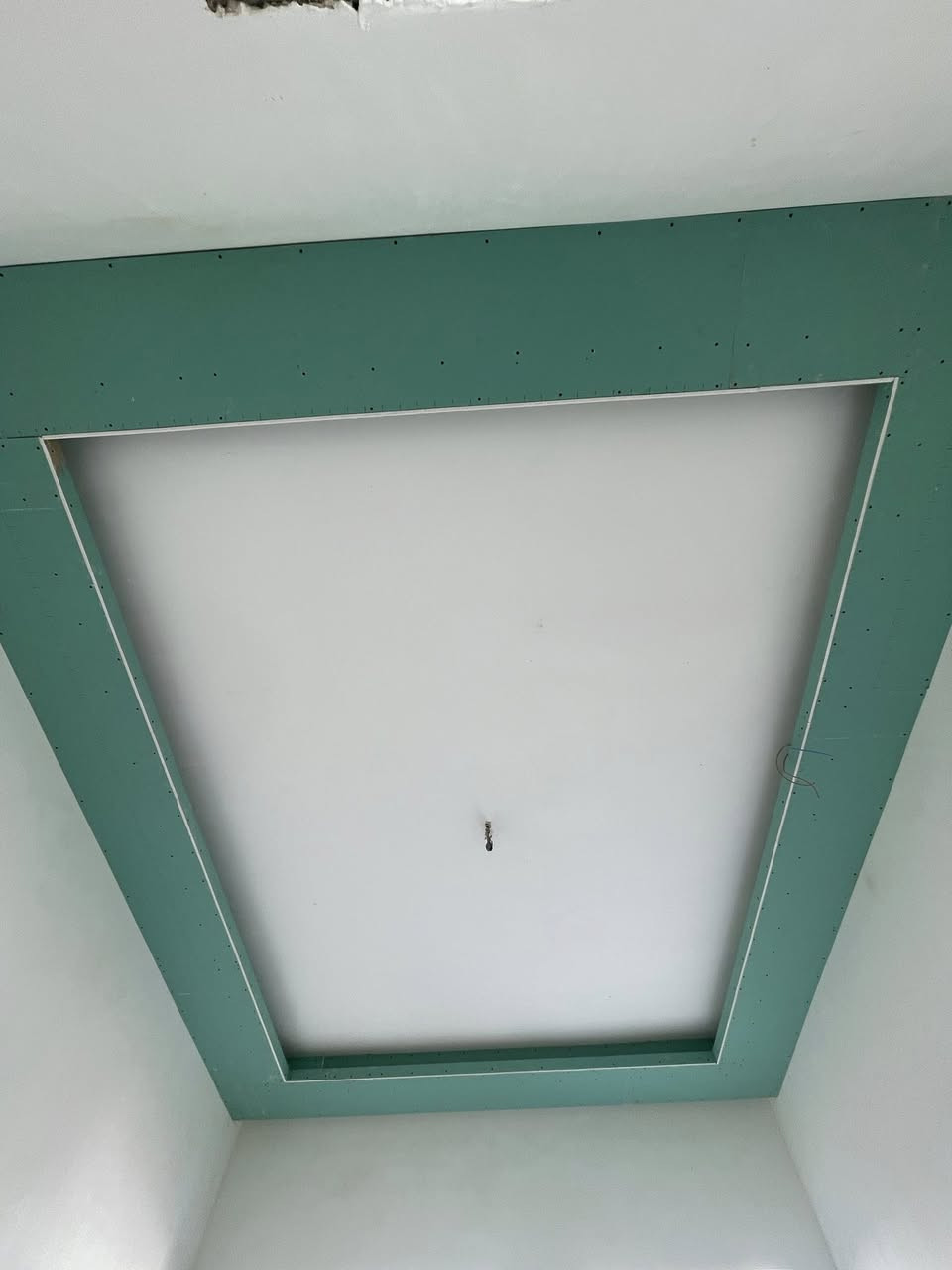 تريد بس عمل 🪜🔨🪚
تريد مواد وعمل كلشي موجود

شغل درجه اولى 
شرط العداله ونظافه العمل

واتساب او تصال 0 787 266 4766‬
