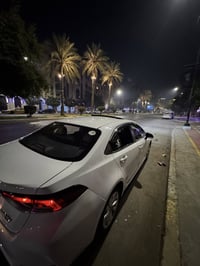 مُكلف بالنشر كورلا بانزين مو هايبرد  مكينة 1800 تنفس طبيعي المرغوب   ف...