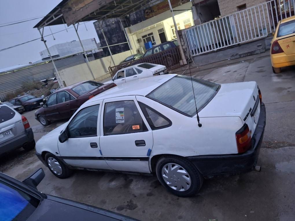 فکترا سعر23$ورقە
مودل 1989 
محرک 20گیر عادی
رقم کرکوک الیف سنوی عاج
بیها 700الف غرامە نزل عل سعر
شرط تحویل وکالە 
مکینە گیر جاهز
مکان سیارە کرکوک رحیماوە
***********
*********** كركوك, العراق
