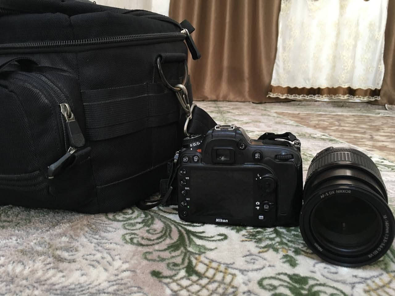 السلام عليكم كاميرا نيكون 7100 كامل ملحقات وياها 3 باتريات ومايك وفلتر
فقط الفلاش ميشتغل فقط 
للمراوس بجهاز نظيف


**إذا كنت صاحب هذا الإعلان وتريد حذفه لأي سبب، رجاءا أرسل رسالة إلى الدعم الفني**