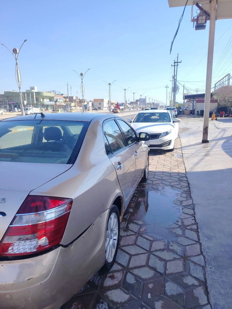 جيلي موبل 2013 سنويه لل27 مكينه بيه بخار والكير الثاني يفلت السعر 38 بيه مجال كلش قليل مكاني الديوانية خاص او ***********
