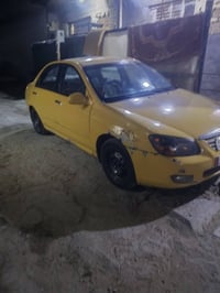 عندي سياره سبكترا موديل 2008 سياره جهازه كبل الشارع بس بيها خيط تبخير ...