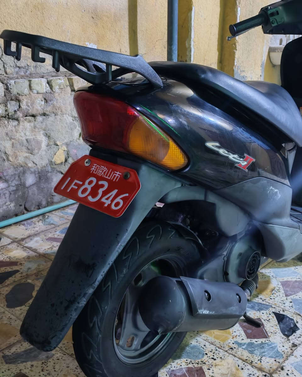 زازوكي مسصره صارلهه شهر من طالعه من الوكيل كفاله سلف اشاير كهربائيات الدراجه وكيل جاهزه شادله عدسه زنون اصلي
السعر 500وبيهه مجال بسيط 
العنوان ميسان 
الرقم ***********
