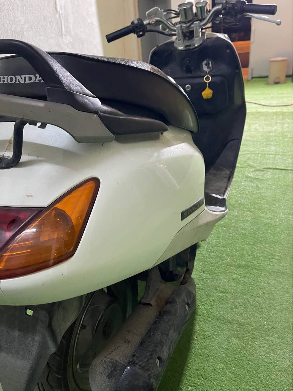 للبيع دراجه سبيسي جديده مابيها اي نقص

مزوده مضهر خارجي من اليابان 

مكينه مكفوله دراجه ولا برغي بيها مفتوح 

سعره 1500 مليون ونص وبيها مجال 

مراسله *********** عمارة, ميسان
