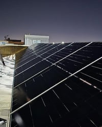 تنصيب طاقة شمسية • ضمان حقيقي • مجمع حسين الصائغ