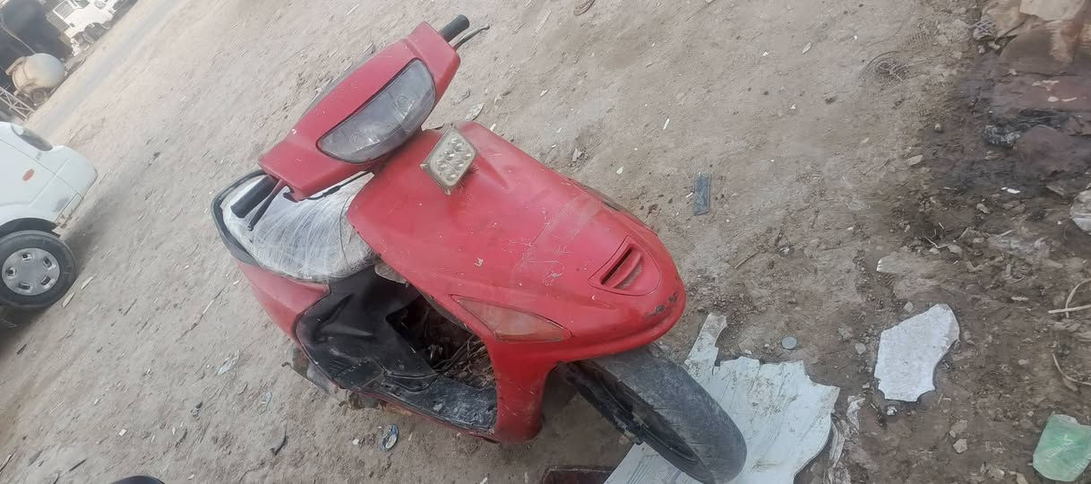 السلام عليكم دراجه فراشه لبيع الله يشهد بيه شلعه شك لكاع بس غسلته
وطفت ولحد يكلي شبه ابيع كوم حديد سعره 140 وبيه مجال 
مكاني بابل القاسم الي يريده يتصل ‏‪***********‬‏
