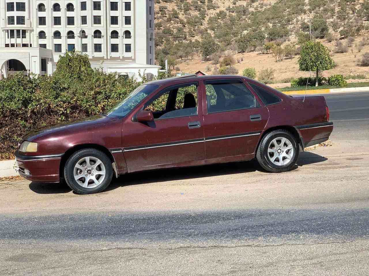 فيكترا موديل ١٩٩١ مه كينه ٢٠ بئ ده عم به ز بوجانى عام به خ سعر ٣٥ مه جال ٢٩٠هزار سه رن ***********
