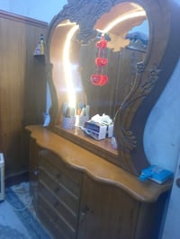 غرفه • قابلة تفاوض • مكانه