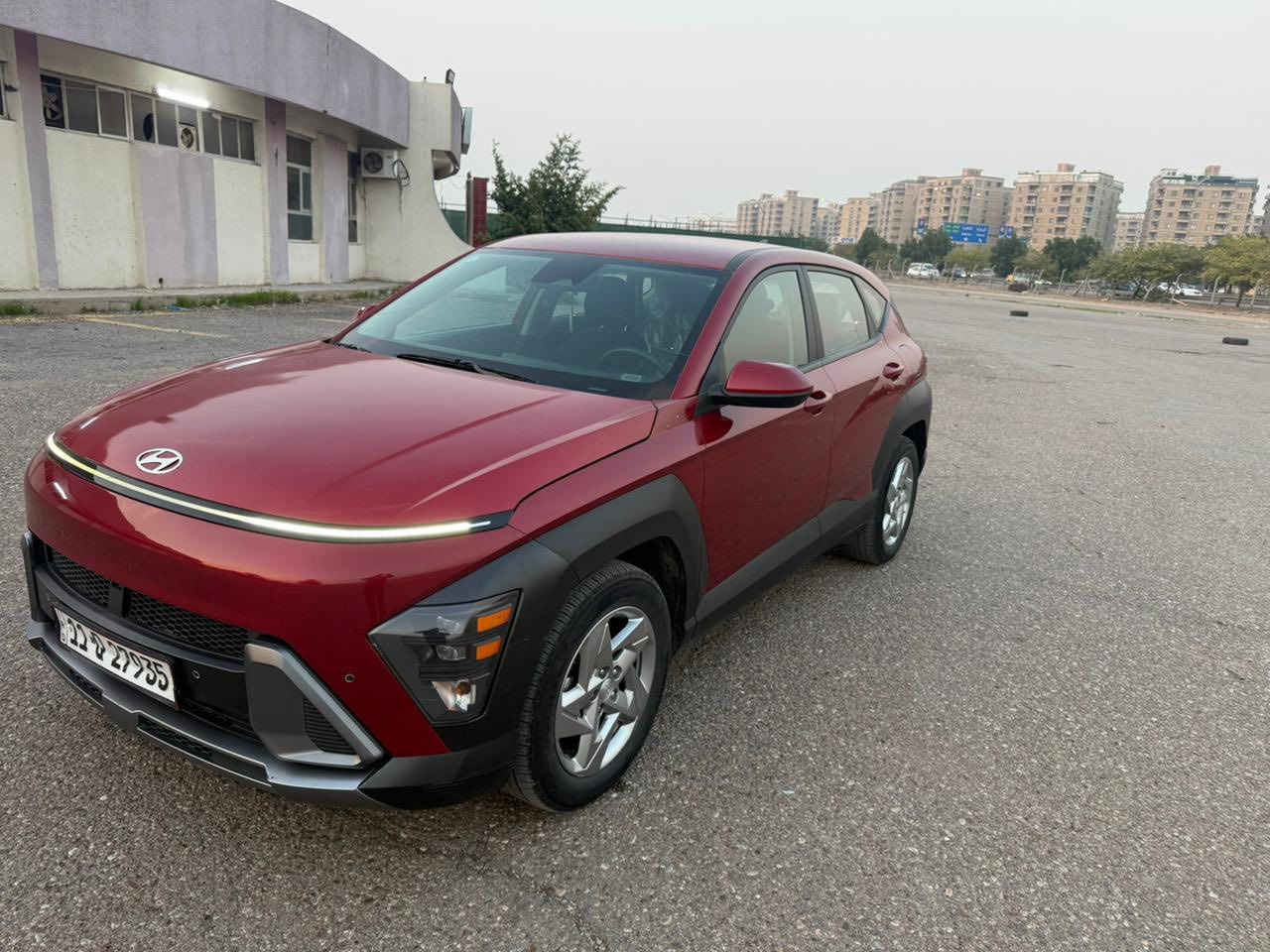 السلام عليكم 
هونداي كونا وارد امريكي 2024
لد امامي نهاري 
لايت عدسة
محرك 2000 دوش
تحكم ستيرن كامل جهتين + اوتو هولد + هزاز ستيرين
نظام نزول منحدرات + ABS
ايرباك دركه فقط 
شاشة ابل كاربلي واندرويد اوتو مع كاميرا
حساس امامي خلفي + نقط عمياء
رادار امامي خلفي جانبي مع توقف تلقائي 
درايف مود
175 ورقة وبي مجال 
المكان بغداد العامرية 
***********
