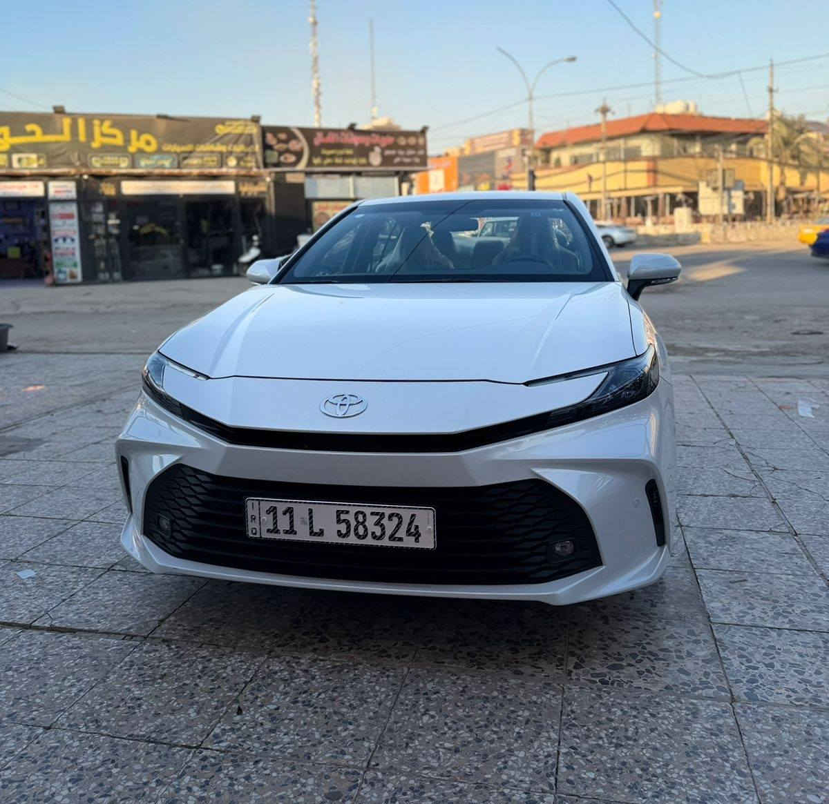 كامري 2025 عبد اللطيف خليجي
 ماشية 3500
مري شفط 
شاشة تدعم كار بلي 
تكيف خلفي 
ثلاث وضعيات قياده 🚀Eco /normal/ sport
شاحنة لاسلكي 
غراض الوكاله كلها بعدها ممفتوحه مكان السياره بغداد 

رقم الهاتف 
***********
