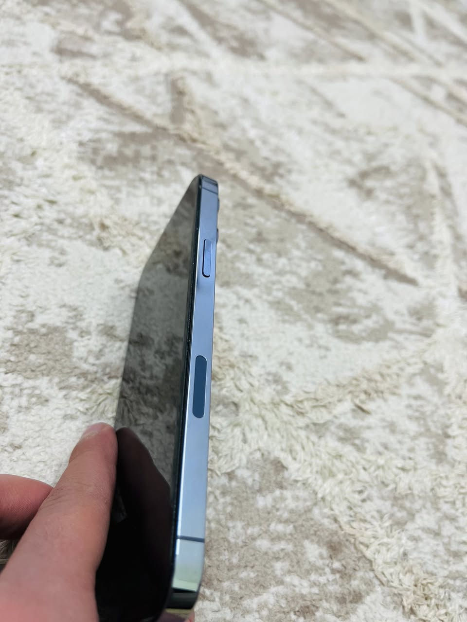 السلامو عليكم آيفون 13برو ماكس لون بحري ذاكرته 256الجهاز فقط امصعد بطاريه ***********عنواني موصل الجديده اتصل عل رقم أو واتساب
