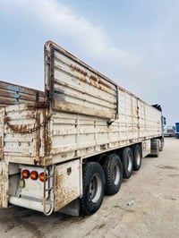 عربانه غسان أربع محاور جوبليس صيني ثنين رفاع طولها 12/50 شاصي 14 لافطر...