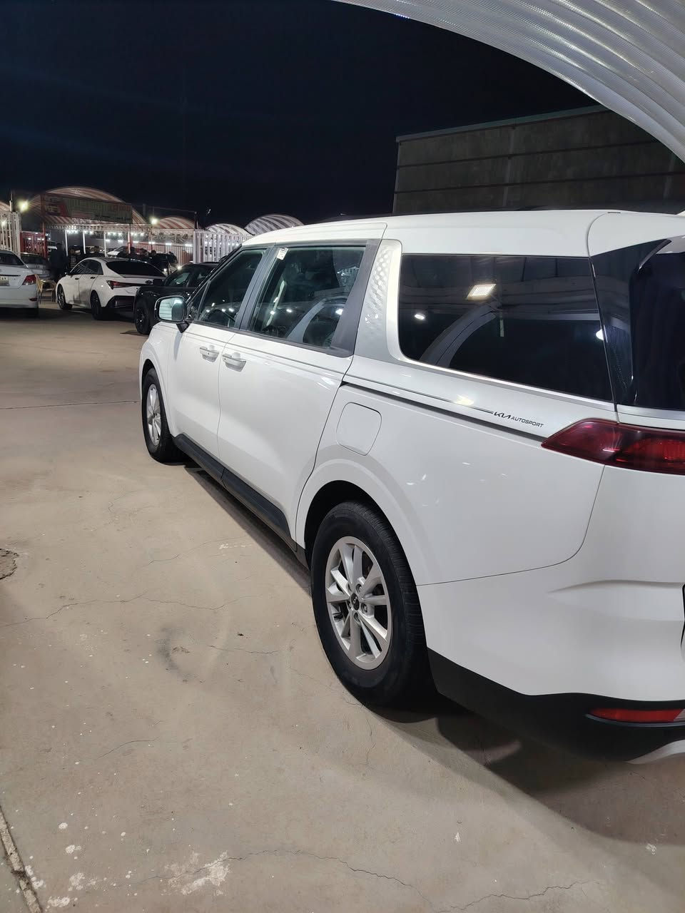 السلام عليكم كرنفال ٢٠٢٣ امريكي
مكينه ٦سلندر بانزين 

_تبريد شاشه منفصل 

-تدفئه +تبريد مقاعد 

تبريد خلفي منفصل

منافذ شحن خلفيه يم كل مقعد 

-بصمات ٢ 

تشغيل عن بعد 

-لابواب كهرباء من لبصمه 

- ٤ وضعيات قياده -

-سايد بريك كهربائي

- اوتو هولد 

- رادار توقف ذاتي 

رادا تحديد مسار 

-سياقه ذاتيه

-كروز مثيت سرعه

- داش كام بلاديه 

وبعد بيهة هواي موصفات  

رقم دهوك  انكليزي كلشي جديد هزه وفحص وكلشي 

تحويل ثاني يوم مكان سياره نجف 

السعر وتفاصيل اتصل عل رقم تلفون 

***********
سعر / 262  بيه مجال
