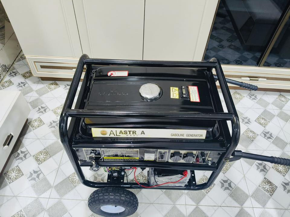 سلام عليكم مولده استرا كوريه  الباب الاول بانزين.6كيفي كيفي25امبير ملف نحاس . الحجم الكبير . مولده كلش نضيفه مشتغلا سبوع فقط بلاديه باتري جديد شغاله سلف وحبل وريمونت وتشغيل عن بعد مداخله اي تصليح مادخله نكره بالتشغيل السعر525مكاني   بغداد الشعب ويوجد خدمه توصيل لرقم الهاتف***********
