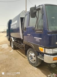 هينو • ٢٠٠٦ • حامل حاويات