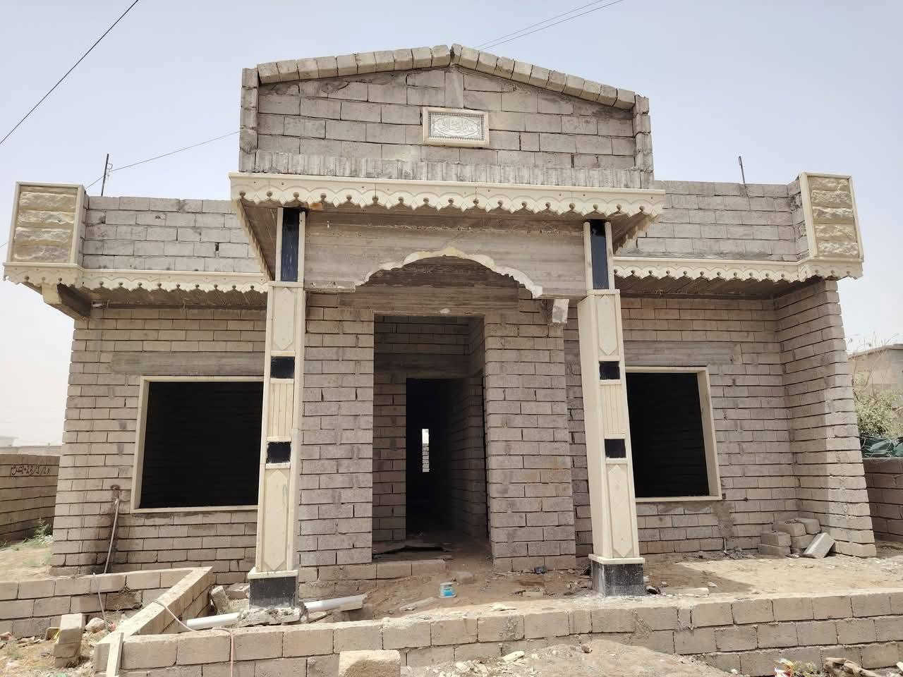 سلام عليكم يوجد كادر حجر حلان كوبنات شبابيج حف ودرز وتصليح شقل بانسب الأسعار ***********واتساب اتصال
