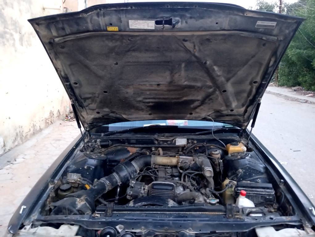 تويوتا مارك موديل 91مكفوله من كص والنقل جثه والضربه القويه مصبوغه عام اثر جراد بدون معجون  تكم بلا شواصي بلاد محرك كير اكسل توب كهربائيات توب تخم تاير. رقم كربلاء أ سنويه 2027  السعر 48وبيها مجال قليل *********** النجف, العراق
