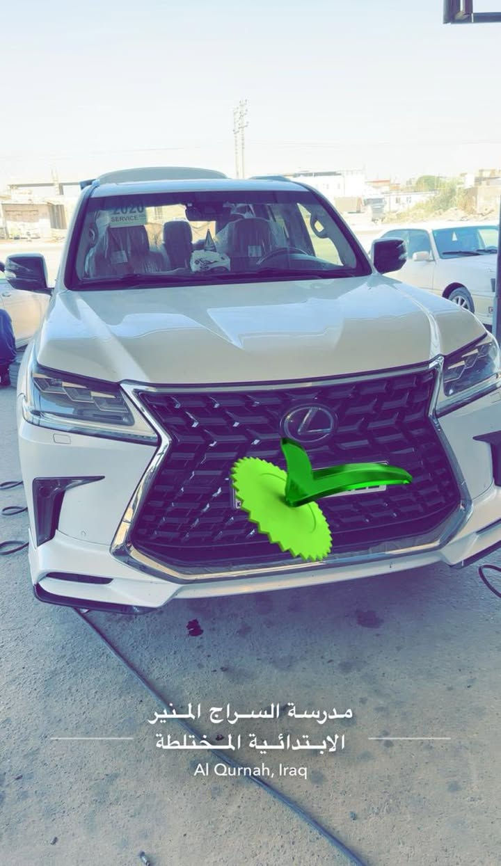 سلام عليكم 
الكزز موديل 2018 
سياره فول موصفات دواخل مشمشي 
رقم شمالي اربيل كفالة سياره 
ماشيه  88 
جديدة ب معنى الكلمة 
العنوان - البصره - القرنه 
***********
