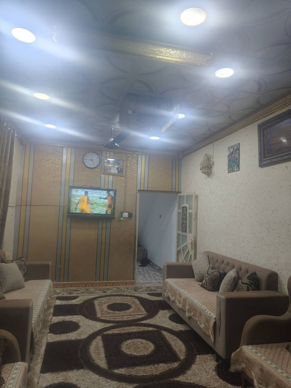 بيت 100متر في كاطون الرازي طابو ملك صرف بلقرب من مجسر الرازي وقريب على الشارع العام للاستفسار  الاتصال على الرقم ***********
