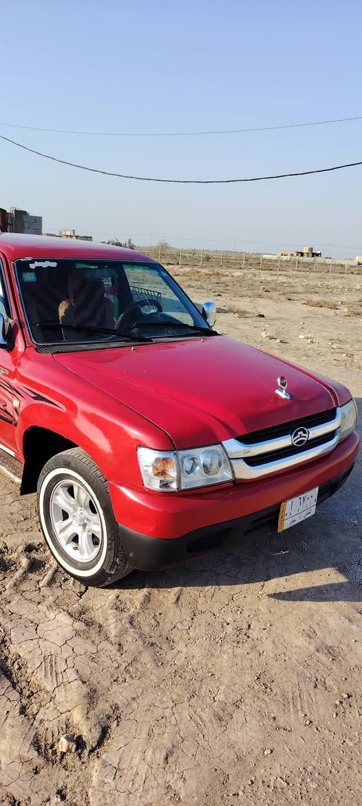 سلام عليكم دير للبيع رقم مثنه تحويل مباشر موديل ٢٠٠١١ بيه رشات صبغ مكينه وكير وحداديه جديده تخم تايرات جدد الكهربائيات شغاله تبريد تدفئه شغال مكانه ديوانيه البدير رقم *********** سعر ٤٨وبيه مجال
