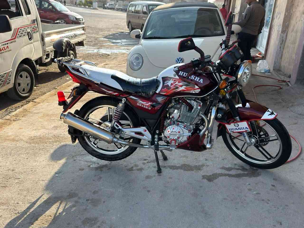 السلام عليكم 
ماطور هيوشه للبيع 
موديل 24
اوراق بدون كمرك 
سويجات بصمات تشغيل عن بعد 
موصل 950 الف 
نضافه خير من الله 
رقم ***********
ادمن ❤
