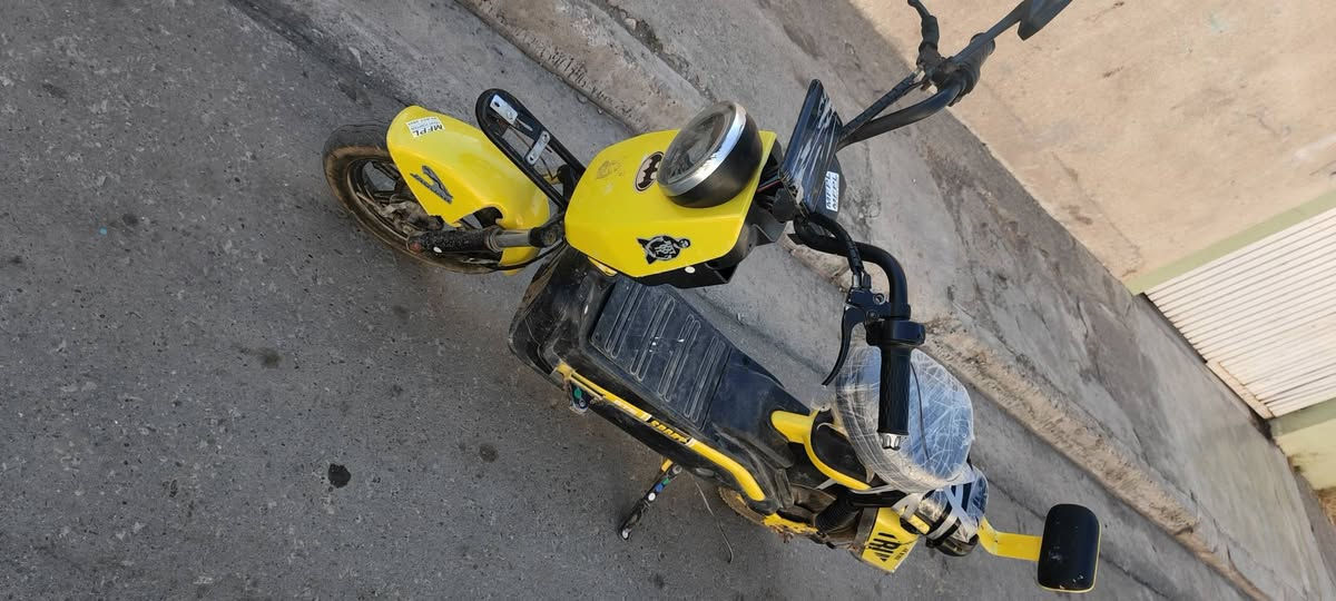 ماطور شحن للبيع
عنوان موصل حي السماح 
ماطور شغال بس بدون اصطاب وفقط سويج تشغيل وقفل تاير 
سعر 100وبي مجال 
الرقم :***********
