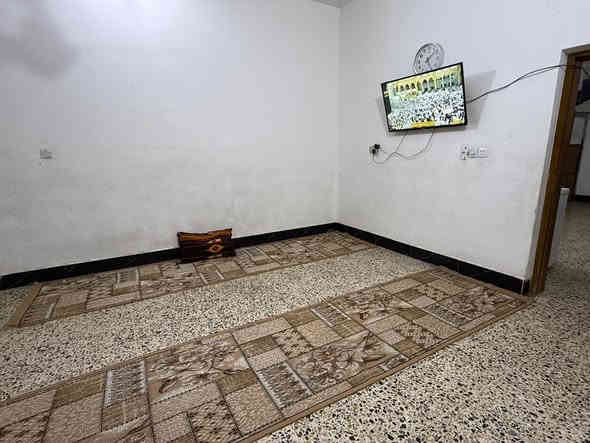 دار طابق واحد مسلح في حي العادل
قرب جامع الرضوان طابو صرف
المساحة/ 330 متر
الوجه/ 15.5 متر
الشارع/ 10 متر
* البناء حجر وسمنت سنة 2013 *
الدار يحتوي على/
كلدور واستقبال كبير وهول وصاله
ومطبخ حار وبارد وغرفتين نوم
ومنور حرف L ومجاميع صحية داخل وخارج
وصاله في الطابق الثاني
* الارضية كاشي
* المطبخ والصحيات فرفوري
السعر/ 230 مليون وبيه مجال
للاستفسار 
مكتب ابو مصطفى للعقار في الرمادي حي المعلمين 
قرب فلكة الفرسان مقابل مصرف الخليج التجاري 
هاتف 
محمد  ***********
مثنى  ***********
يتوفر (واتساب) على نفس الارقام
