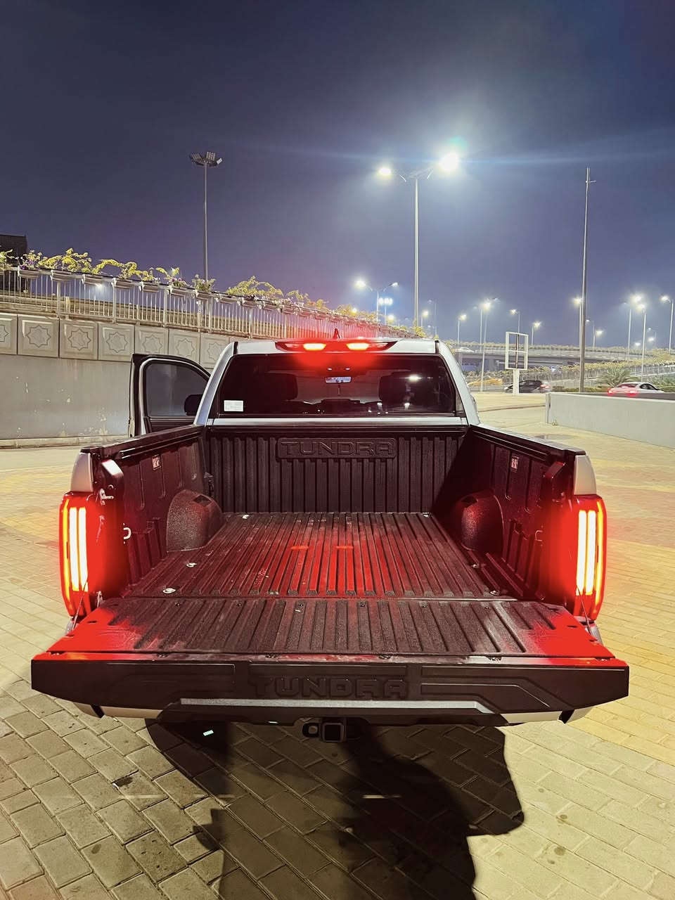 السلام عليكم
تويوتا تندرا TRD 
موديل 2022
وراد امريكي 
الصبغ قطعه وحده فقط 
المواصفات فول عدا بنراما 
شاشه كبيره
كشنات جلد 
كشنات كهرباه 
كشنات هيتر 
فول تحكم مقود 
رادارات 
حساسات 360 
كامرات عدد 5 
لون رصاصي 
رقم اربيل تحويل مباشر 
تضليل رسمي بالسنويه 
السياره نضيفه كلش وحلوه بالعافيه عالي ياخذه 
مكان السياره الرمادي 
هاتف للاستفسار ***********
