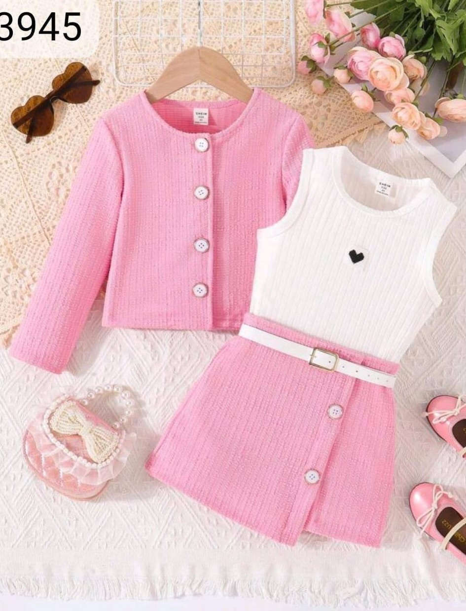 طقم بناتي كوالتي عالي قياس من 6شهر لل3سنه العنوان بابل الحصوه. رواتساب ***********رابط التيك توك https://www.tiktok.com/@atfalstael123?_r=1&_t=ZS-93np6zwjl7F رابط الانستا https://www.instagram.com/atfal_stayl?igsh=bncwaGVrNWkwZnUx&utm_source=qr
