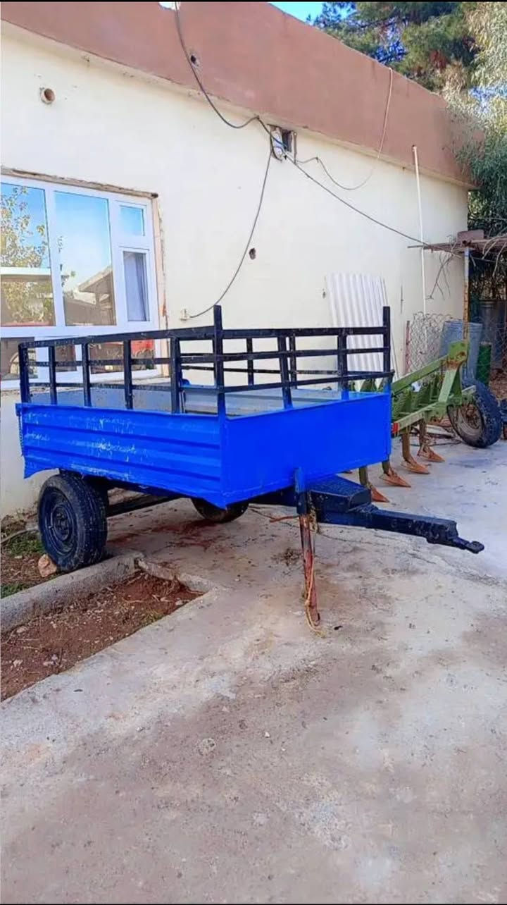 عاره بانه ي بچوك بو فروشتن زور تازه يه بؤ دواي سه ياره و مه كينه ش 
ئه بيت له شاره زوور

***********
