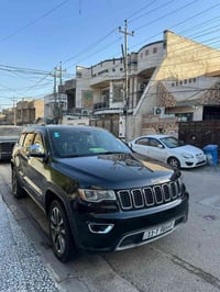 للبيع جيب موديل (2018)   فول عدا الفتحه   رقم بغداد بسمي تحويل مباشر  ...