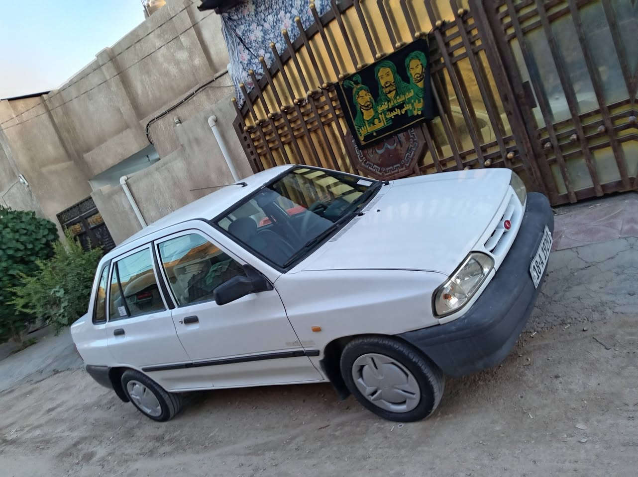 سايبه موديل ٢٠١١ للبيع سياره كلها عالشركه تبريدها ثلج شواصي ومكينه مكفوله كهربائيات عالشركه

***********
