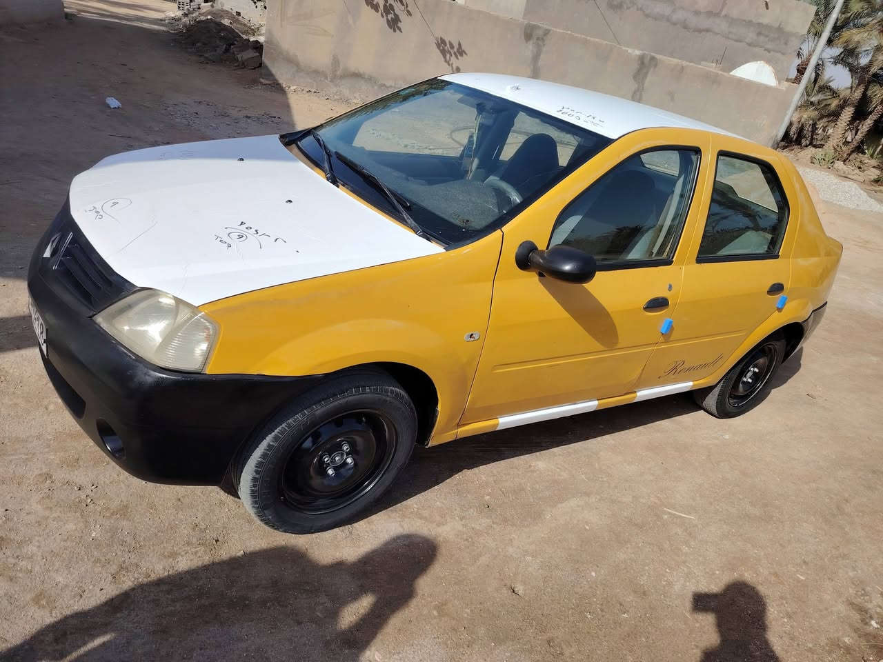 رينو لوكان 2009 محرك كير تواير حداد كفاله هيه مصفره السعر ٣٤ وبيه مجال رقم جديد مكان سماوه الاستفسار ***********
