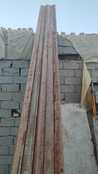 عندي هذني الشخاطات للبيع العرض 10س ولطول 6م الوحدة 25/ 07827418488