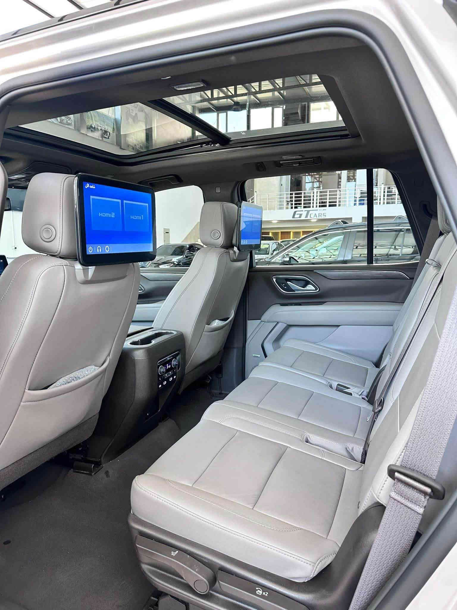 رقم السيارة : دهوك
موقع السيارة : دهوك 
نوع السيارة :تاهو  Z71 ضمان شركة منصور 
موديل السيارة :2023 
المسافة المقطوعة: 19.000 كيلو 
حجم المحرك : V8 5.3 
مواصفات: Z71 فول واحد على واحد 

بصمةً تشغيل 
بصمة ابواب 
تشغيل عن بعد 
كراسي جلد كهربائي 
كراسي خزن وضعيات 
كراسي تدفئة 
كراسي خلفيه ايضا تدفئة 
دفع رباعي 4*4
العداد  دجتال إلكتروني 
سستم سماعات Bose
شاشات خلفية 
بانوراما 
كاميرا 360 / 5كاميرات بدقة عالية 
صندوق كهربائي 
رادار مانع تصادم امامي 
رادار خروج عن المسار 
رادار نقطة عمياء 
رادار خلفي 
شاحن لاسلكي للجوال 
ستيرن كهربائي 
ستيرن تدفئة 
حساسات أمامية خلفية 
لايت زينون LED
تحكات كهربائية كراسي خلفية 
اوتو ستوب 
جكات لرفع مركبة 
بريك كهربائي 
دشبول مع ابواب مطعم بالفورميك 
سيارة بيها بعد مواصفات عديدة 

ملاحظات: السيارة كلين تايتل مكفوله كفاله عامة خليجي ضمان وكالة المنصور جديدةً ما شاء الله سيارة مغلفه كامل PPF فرنسي 25 ورقه 

السعر  61.000$ مجال 

***********
*********** سميل
