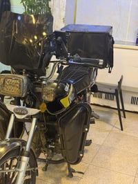 ايراني للبيع بيها منفييس 5 كير  موديل 24  دراجه كامله شغل واطلع  وبيها...