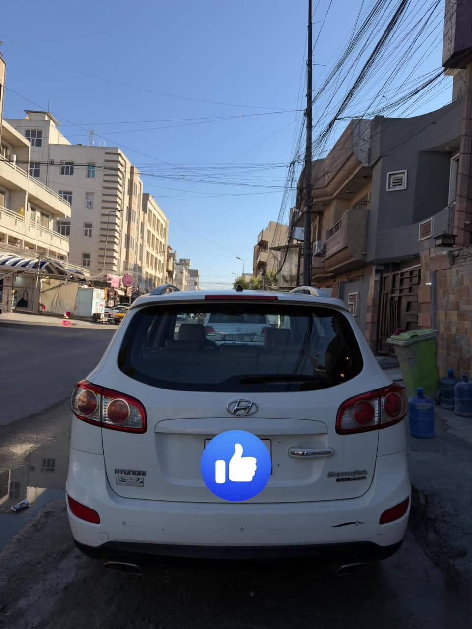 السلام عليكم
سنتافيا 2011 
خليجي سياره كلين بيهه شخوط بسيطه 
مكينه 3500 سلندر 6 
ماشيه 75 سياره تخبل ع ايدي من شركة 
السعر 173 بيهه مجال
***********
