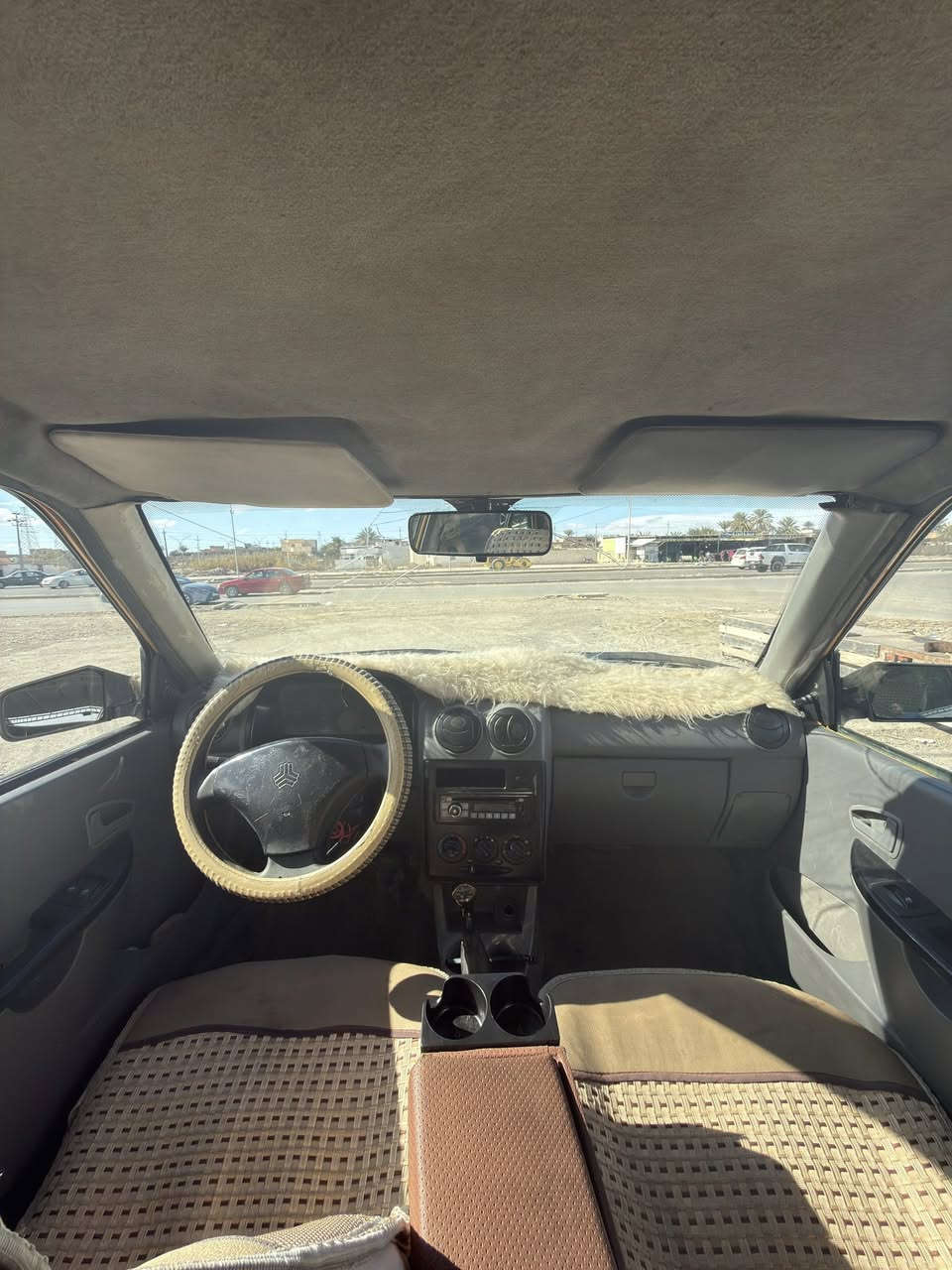 السلام عليكم سايبه / موديل ٢٠١١/ السياره كامل من كلشي كهربياء كله شغاله تخم دايرات جدد  سياره رقمه بغداد السعر / 14/ وبي مجال / العنوان / صلاح دين / بيجي / الرقم /***********
