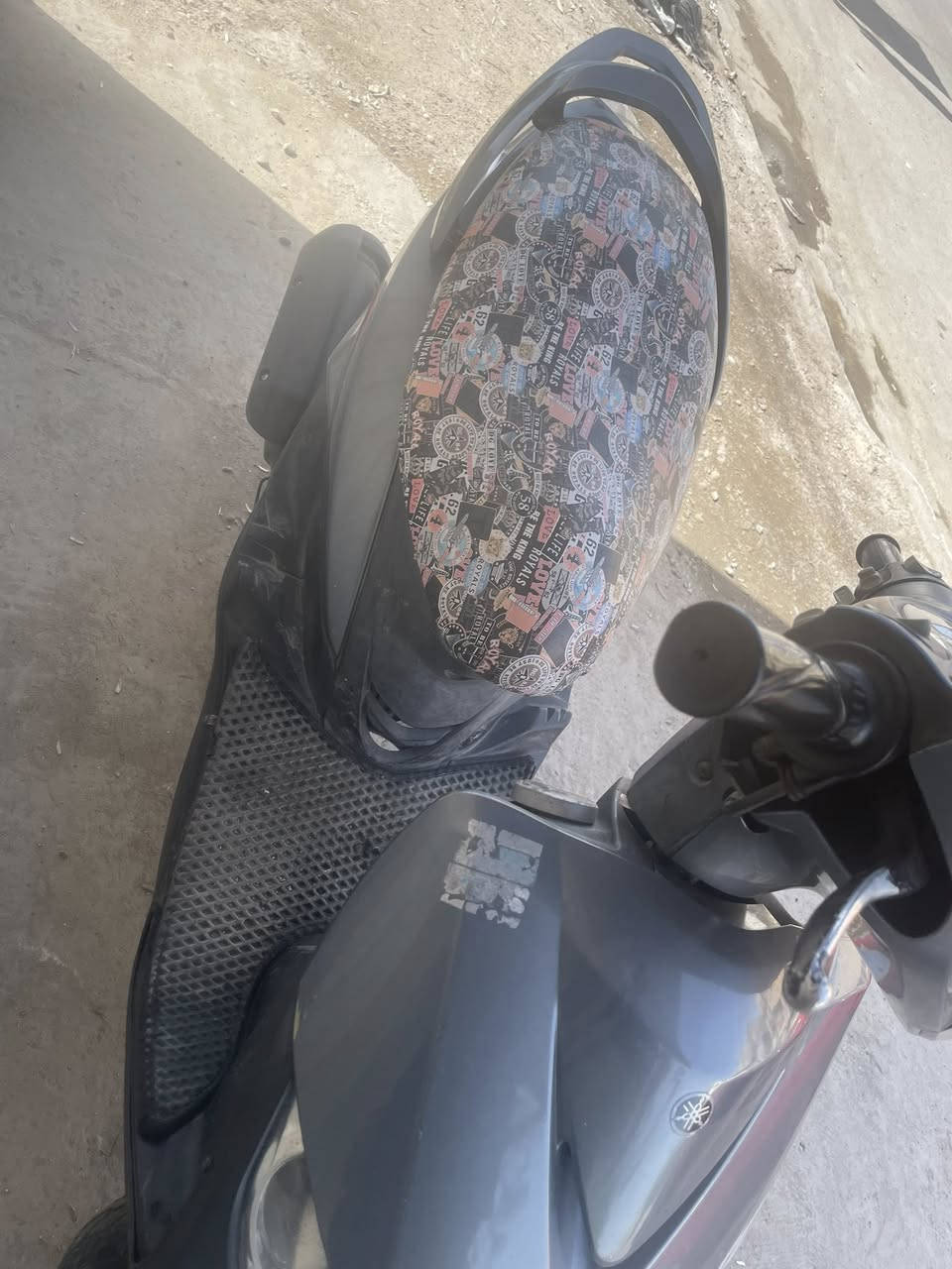 السلام عليكم ماكس ثعلب  اي نقص مابيها كامله مكفوله كله مصاله ٥ اشهر من نزلته رمبه ٨٠٠ وبيها مجال  *********** حي جهاد
