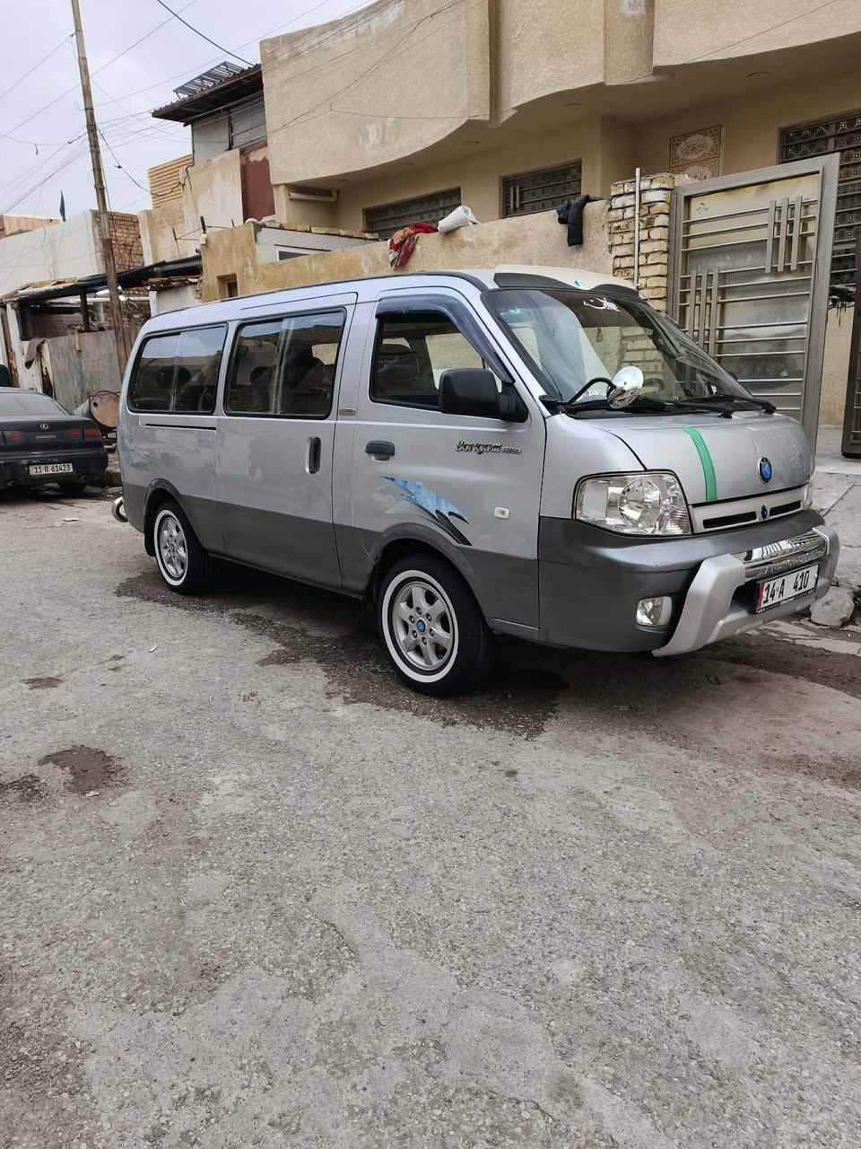 سلام عليكم منغولي لبيع سياره كفالة عامه مديل ٢٠٠٨اصل مكينه كير اكسل شواصي كفالة بسمي تريد تحويل تريد وكاله سياره بلاديه بيه بال ربع الوره شويه بارد دوشمه جديد مصفره هيه وغرمات مكانك كوت رقمي ***********
