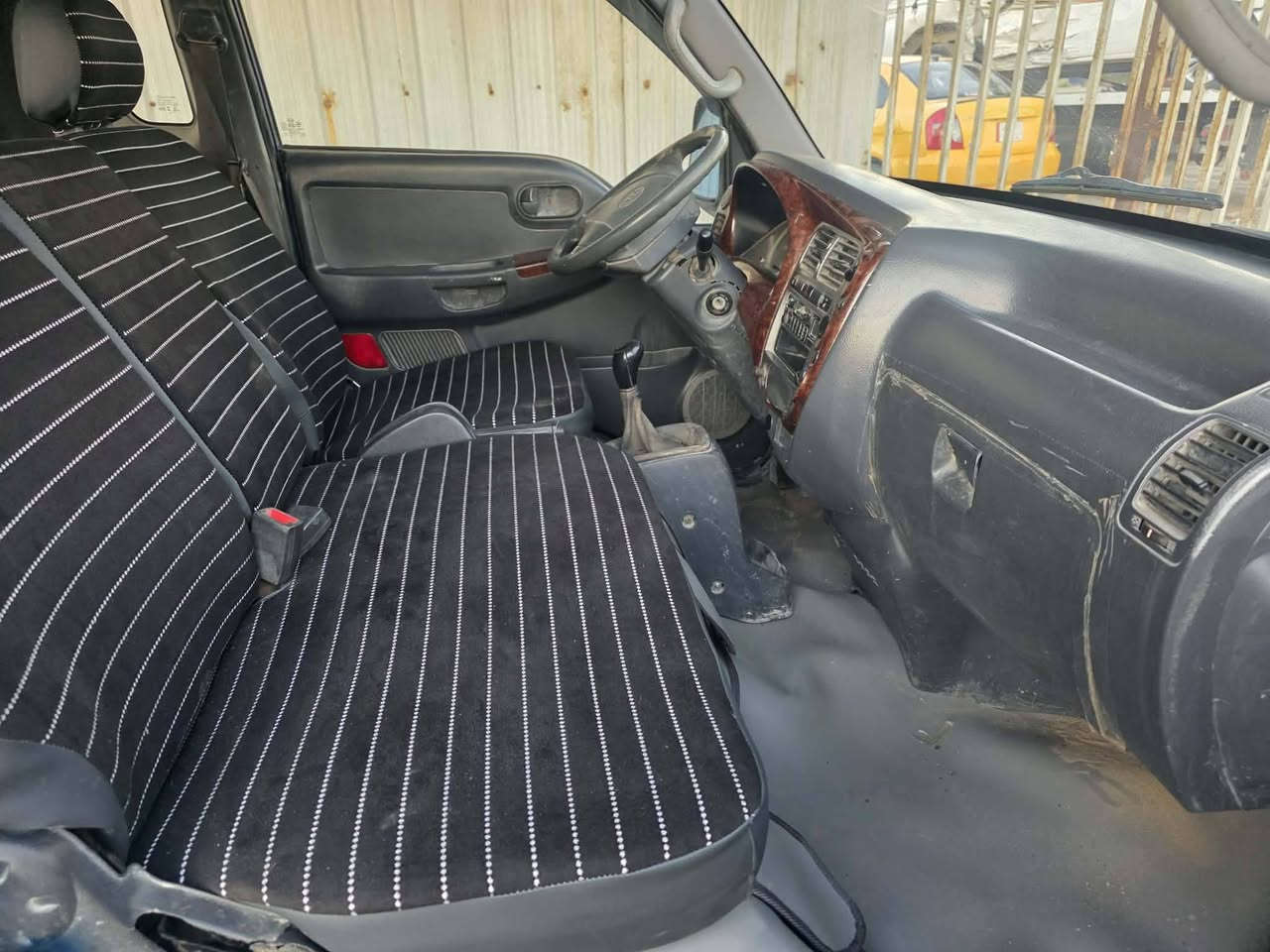 سلام عليكم كيا حمل للبيع موديل 2008 مكينه مسكر طرنبه رقم شمالي بس وكاله السعر 75 ورقه الاستفسار *********** ///***********
