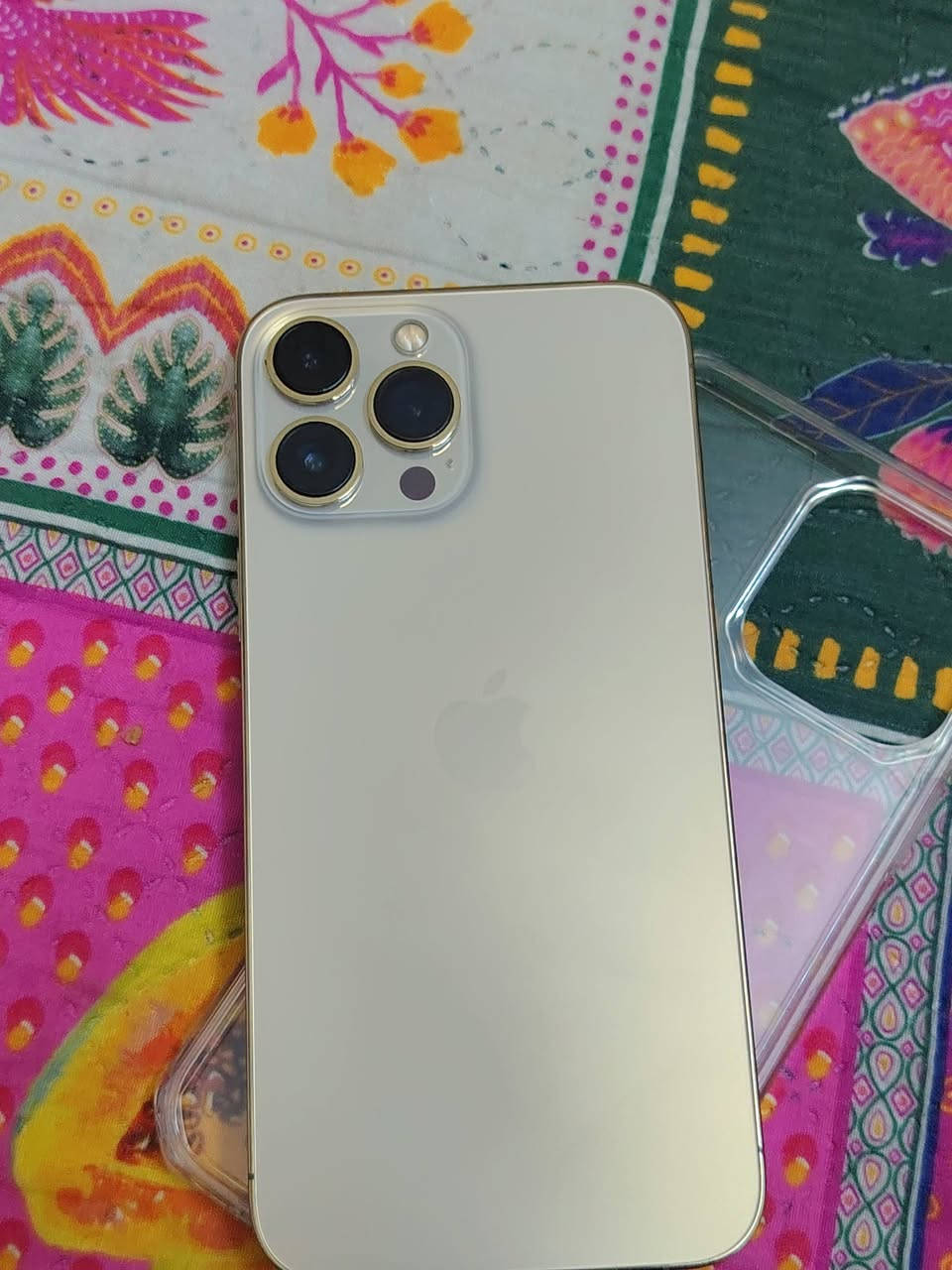 ايفون 13 برو ماكس شرق أوسط الجهاز مكفول لا تبديل ولا فتح ذاكرة 256 البطاريه 82  مكفول من كلشي مكاني بغداد حي القاهرة السعر 650 الف
***********
