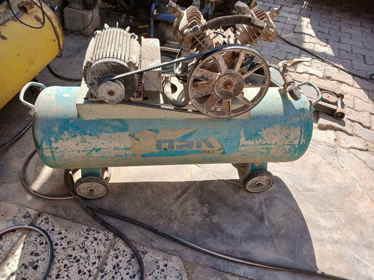 كنبريسر شغال عل الفحصماطور ٣ حصان بغداد المعامل *********** .
