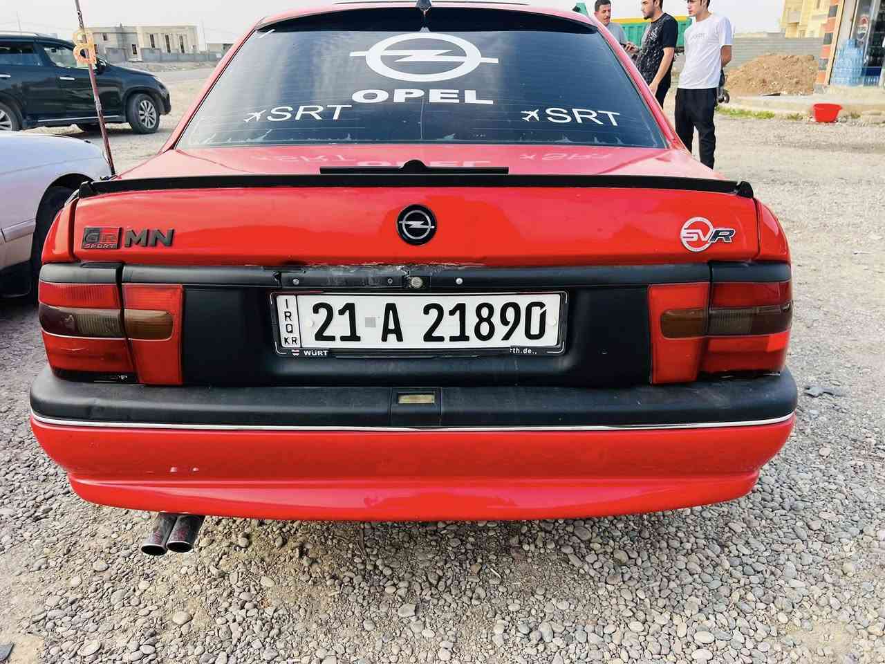 السلام عليكم
اوبل فكتره موديل 90 كير ومحرك شرط حجم 20

صدر طخم تاير كلو جديد رقم دولي هزه جديده

شرط تحويل بيها صبغ حزام بدون دكت جاكوج

*********** 

مكان السياره كياره جنوب الموصل
