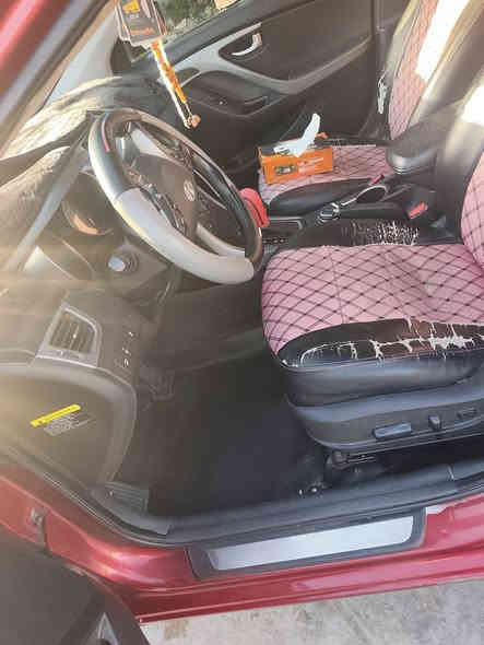 سلام عليكم 
الانترا 2014 امريكي
سياره بيه بس جاملغ فقط ونفسه ممبدل .وبيه شويه رصعات شخوط مبينات بسيطات 
السياره فول موصفات 
بصمه 
فتحه 
تحكمات ستيرن 
اربع وضعيات قياده 
سبورت .نورمل .كمفورت .ايكو 
اشاير بلمري 
سياره حداديه ستوني مبدله .امامي خلفي 
تخم تاير جديد 
ماشيه 1600ميل 
مكينه 2000
***********
***********
سعر 123وبيه مجال بسيط
