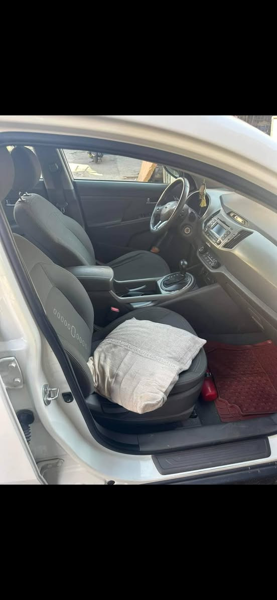 سبورتج 2013 خليجي
مكفوله عدا شخط باب الصدر 
سياره جاهزه 
ماشيه 135. رقمهة بغداد
السعر 159 وبيهة مجال بسيط 
بغداد /المشاهدة
***********
